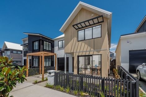 Photo of property in 12 Sacred Kingfisher Road, Hobsonville, Auckland, 0618