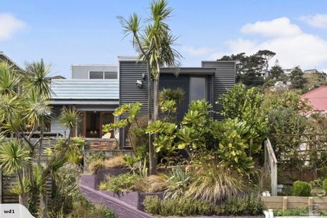 Photo of property in 87 Clyde Street, Island Bay, Wellington, 6023