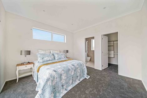 Photo of property in 10 Huahua Crescent, Papakura, 2110