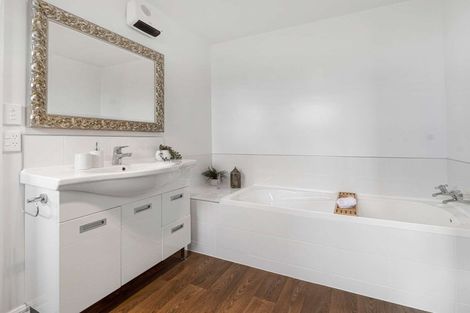 Photo of property in 60 Ludlow Drive, Huntingdon, Ashburton, 7774