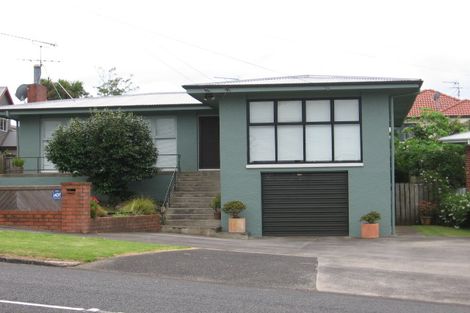 Photo of property in 77c Namata Road, One Tree Hill, Auckland, 1061