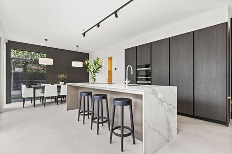 Photo of property in 12 Rhodes Street, Merivale, Christchurch, 8014