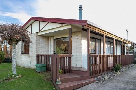 Photo of property in 37 Lloyd Street, Parkvale, Tauranga, 3112