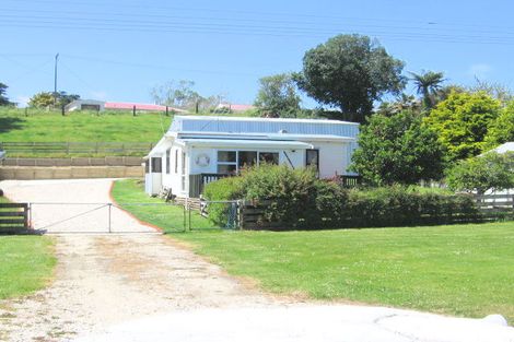 Photo of property in 1174 Pouewe Street, Kawhia, 3889