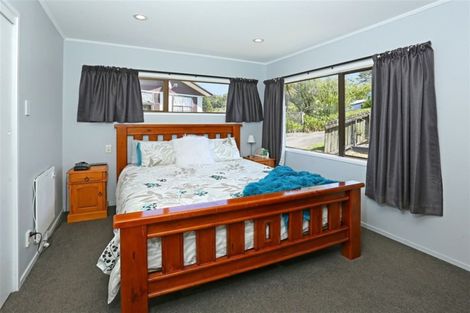 Photo of property in 5 Coey Place, Glen Eden, Auckland, 0602