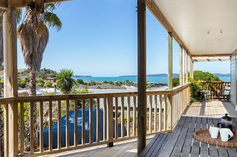 Photo of property in 4 Robinia Place, Snells Beach, 0920