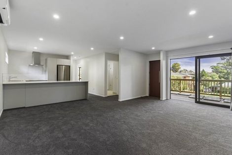 Photo of property in 41 Kingdale Road, Henderson, Auckland, 0610