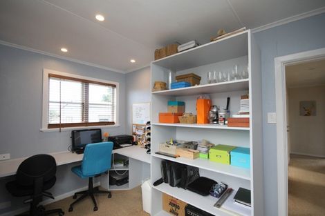 Photo of property in 9 Hayward Road, Ngatea, 3503