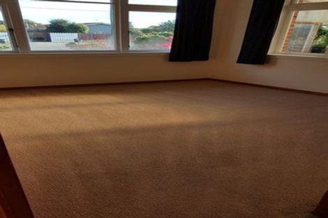 Photo of property in 23 Middlepark Road, Sockburn, Christchurch, 8042