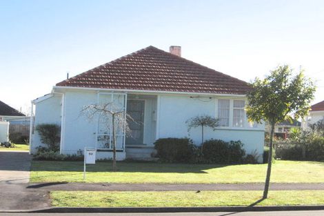 Photo of property in 69 Alfred Street, Fairfield, Hamilton, 3214