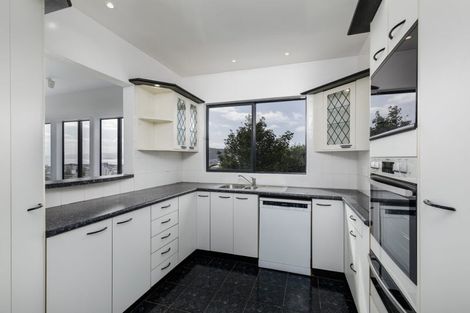 Photo of property in 9 Durham Crescent, Aro Valley, Wellington, 6021