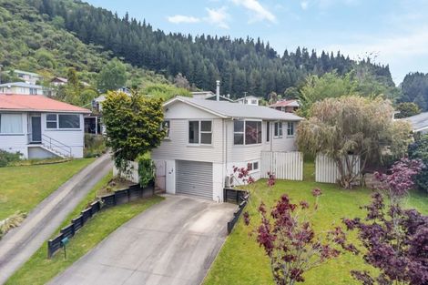 Photo of property in 9 Teal Place, Selwyn Heights, Rotorua, 3015