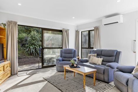 Photo of property in 11 Winnie Close, Acacia Bay, Taupo, 3330
