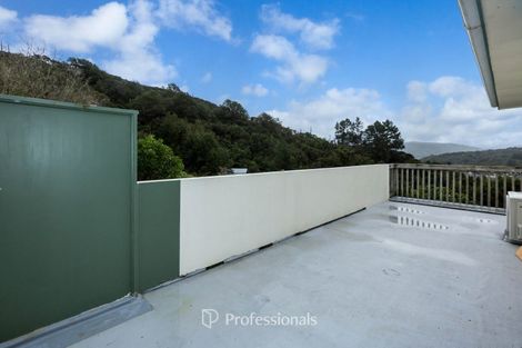 Photo of property in 27 Ngahere Street, Stokes Valley, Lower Hutt, 5019