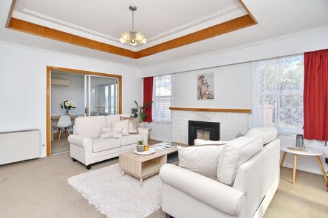 Photo of property in 17 Harrowdale Drive, Avonhead, Christchurch, 8042