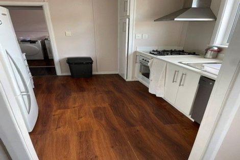 Photo of property in 106 Whites Line East, Waiwhetu, Lower Hutt, 5010