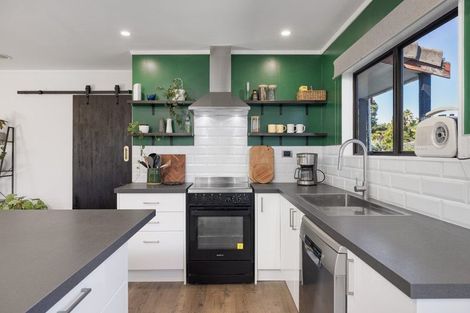 Photo of property in 97a Waitaha Road, Welcome Bay, Tauranga, 3112