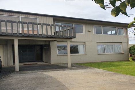 Photo of property in 72 Prince Regent Drive, Half Moon Bay, Auckland, 2012