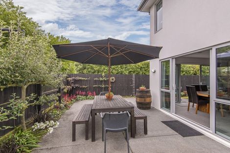 Photo of property in 132 Waimairi Road, Ilam, Christchurch, 8041