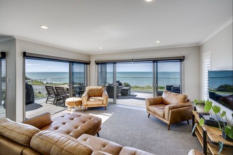 Photo of property in 138 North Shore Road, Eskdale, Napier, 4182