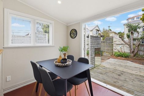 Photo of property in 31 Palmer Street, Aro Valley, Wellington, 6011