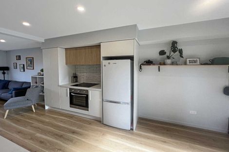 Photo of property in 6/12 New Brighton Road, Shirley, Christchurch, 8061