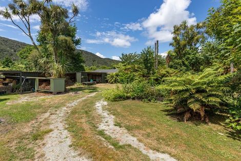 Photo of property in 725 Taylorville Road, Taylorville, Greymouth, 7805