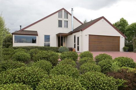 Photo of property in 2 Acacia Bay Road, Nukuhau, Taupo, 3330