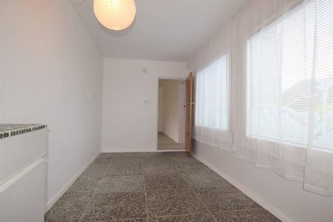 Photo of property in 19a Cleve Road, Green Bay, Auckland, 0604