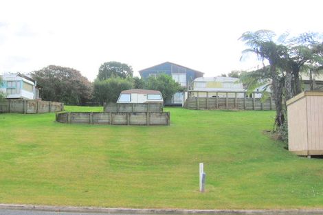 Photo of property in 212 Russell Bruce Place, Onemana, Whangamata, 3691