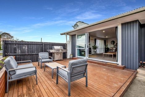 Photo of property in 19 Kathleen Crescent, Hornby, Christchurch, 8042