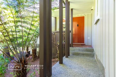 Photo of property in 10 Tiniroa Grove, Silverstream, Upper Hutt, 5019