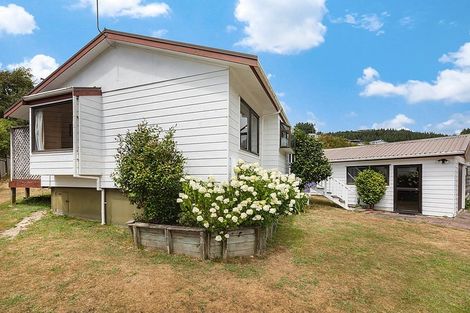 Photo of property in 47 Albatross Close, Whitby, Porirua, 5024