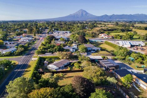 Photo of property in 1266 Egmont Road, Egmont Village, New Plymouth, 4372