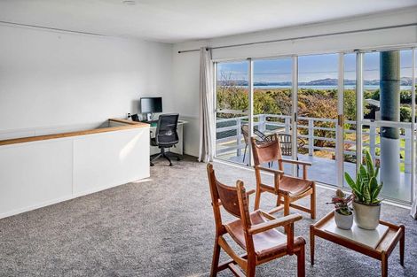 Photo of property in 25 Paekakariki Hill Road, Pauatahanui, Porirua, 5381