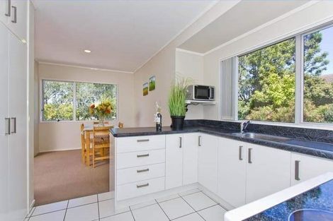 Photo of property in 2/159 Gossamer Drive, Pakuranga Heights, Auckland, 2010
