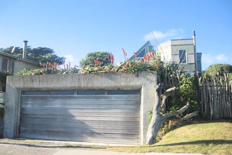 Photo of property in 110 The Parade, Paekakariki, 5034