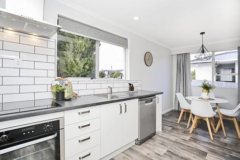 Photo of property in 22 Enniskillen Street, Clifton, Invercargill, 9812