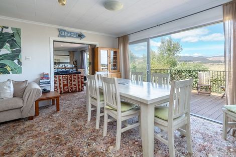 Photo of property in 4 Whangaimoana Beach Road, Whangaimoana, Pirinoa, 5772