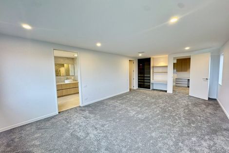 Photo of property in 23 Kerekin Drive, Oteha, Auckland, 0632