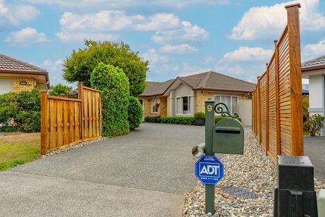 Photo of property in 9 Millstone Lane, Henderson, Auckland, 0612