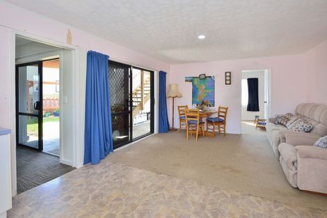 Photo of property in 9 Bill Nolan Place, Mahia, 4198