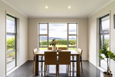 Photo of property in 93 West Ridge Road, Maunu, Whangarei, 0110