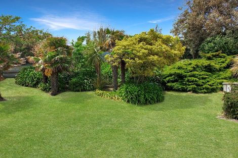 Photo of property in 31 Nash Parade, Foxton Beach, Foxton, 4815