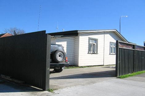 Photo of property in 2/99 Vogel Street, Roslyn, Palmerston North, 4414
