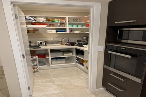 Photo of property in 14 Ivy Lane, Kelvin Grove, Palmerston North, 4414