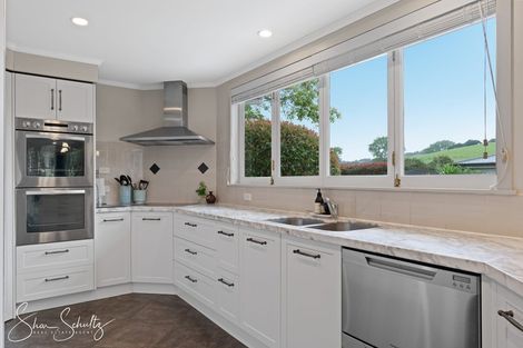 Photo of property in 31 Franklin Road, Paparoa, 0571