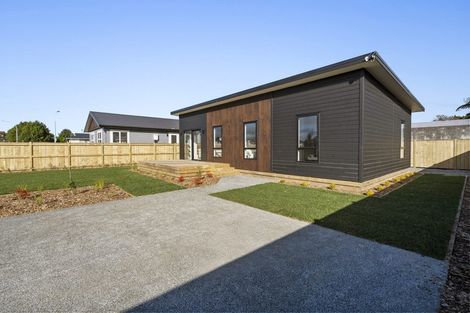 Photo of property in 3 Horoeka Street, Inglewood, 4330