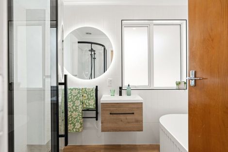 Photo of property in 38 Islington Street, North East Valley, Dunedin, 9010