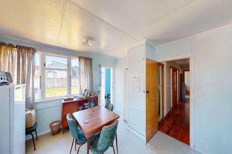 Photo of property in 5 Hinemoa Street, Levin, 5510